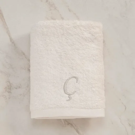 Ç Harf Nakışlı Yüz Havlusu 50x90 cm