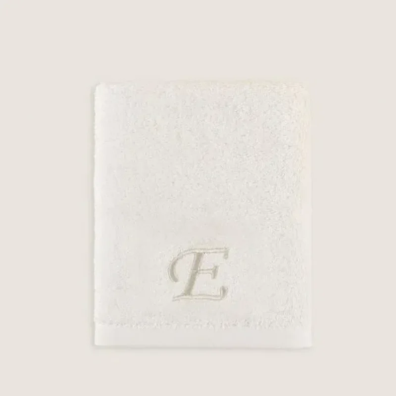 E Harf Nakışlı Yüz Havlusu 50x90 cm